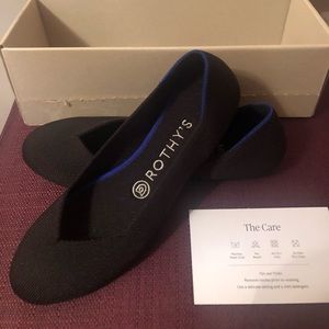 Rothy’s rounded toe flats